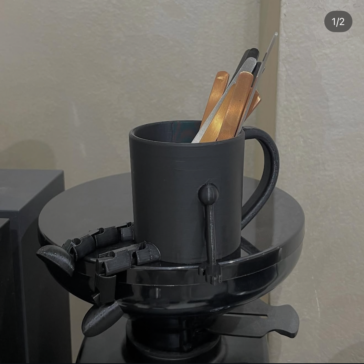 Spoon holder - حامل الملاعق ( مرتاح )